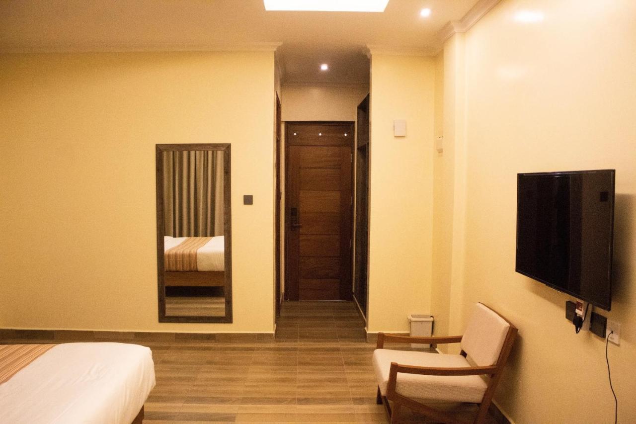 The Willis Hotel, Bomet Kültér fotó